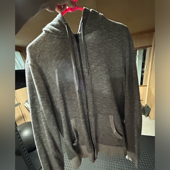 Express gray on gray zip up hoodie
New without tags - Picture 3 of 4